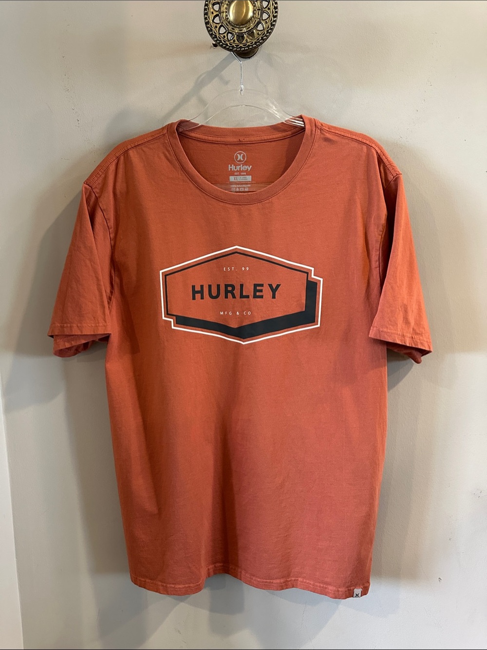 Hurley Men's Rust Graphic Logo Short Sleeve Tee Sz XL